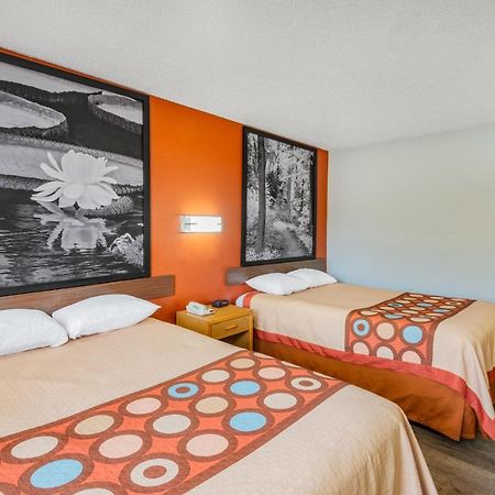Отель Super 8 By Wyndham Waynesburg Экстерьер фото