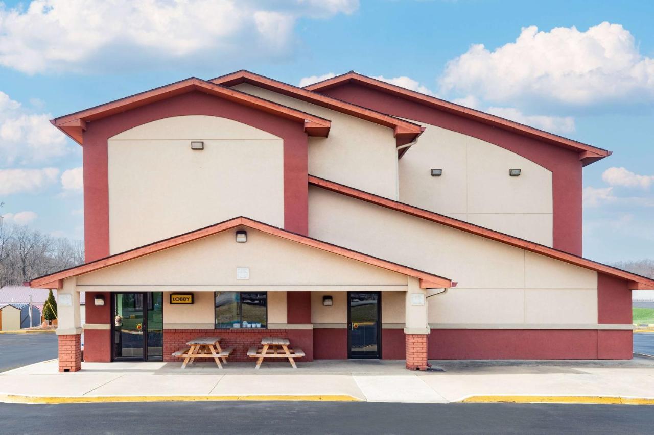 Отель Super 8 By Wyndham Waynesburg Экстерьер фото