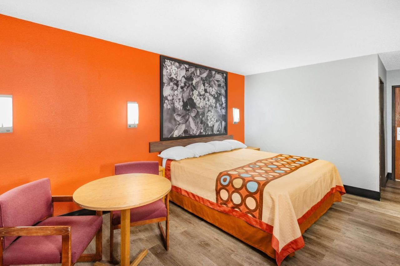 Отель Super 8 By Wyndham Waynesburg Экстерьер фото
