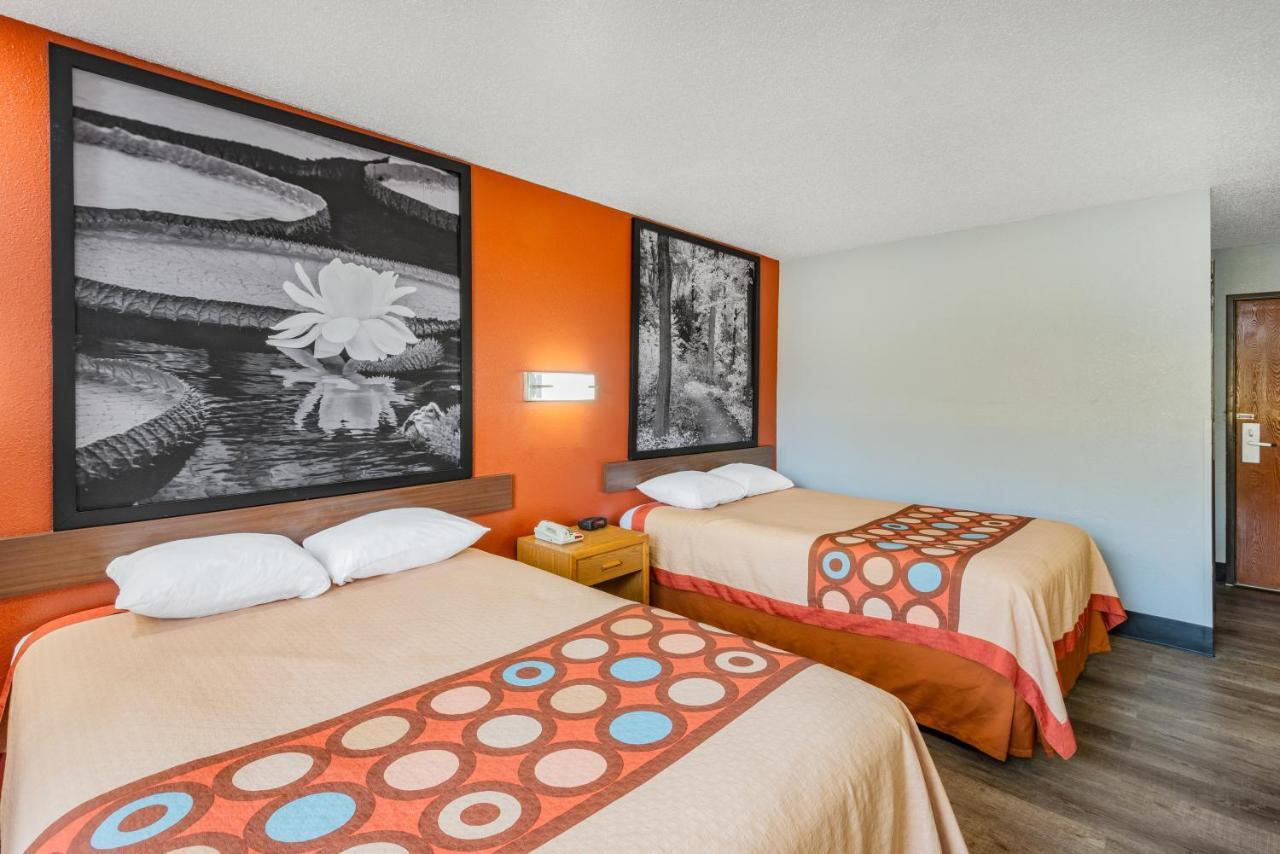Отель Super 8 By Wyndham Waynesburg Экстерьер фото