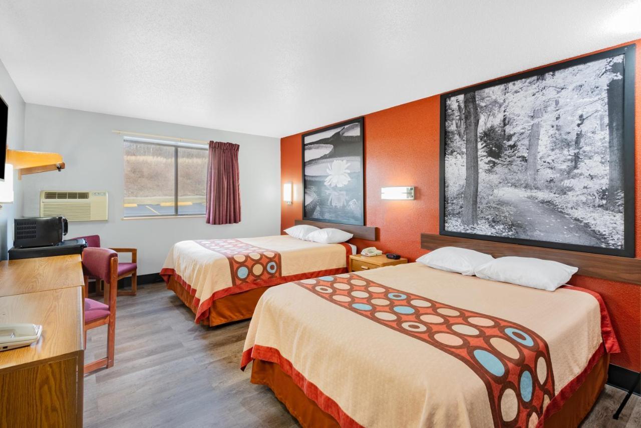 Отель Super 8 By Wyndham Waynesburg Экстерьер фото